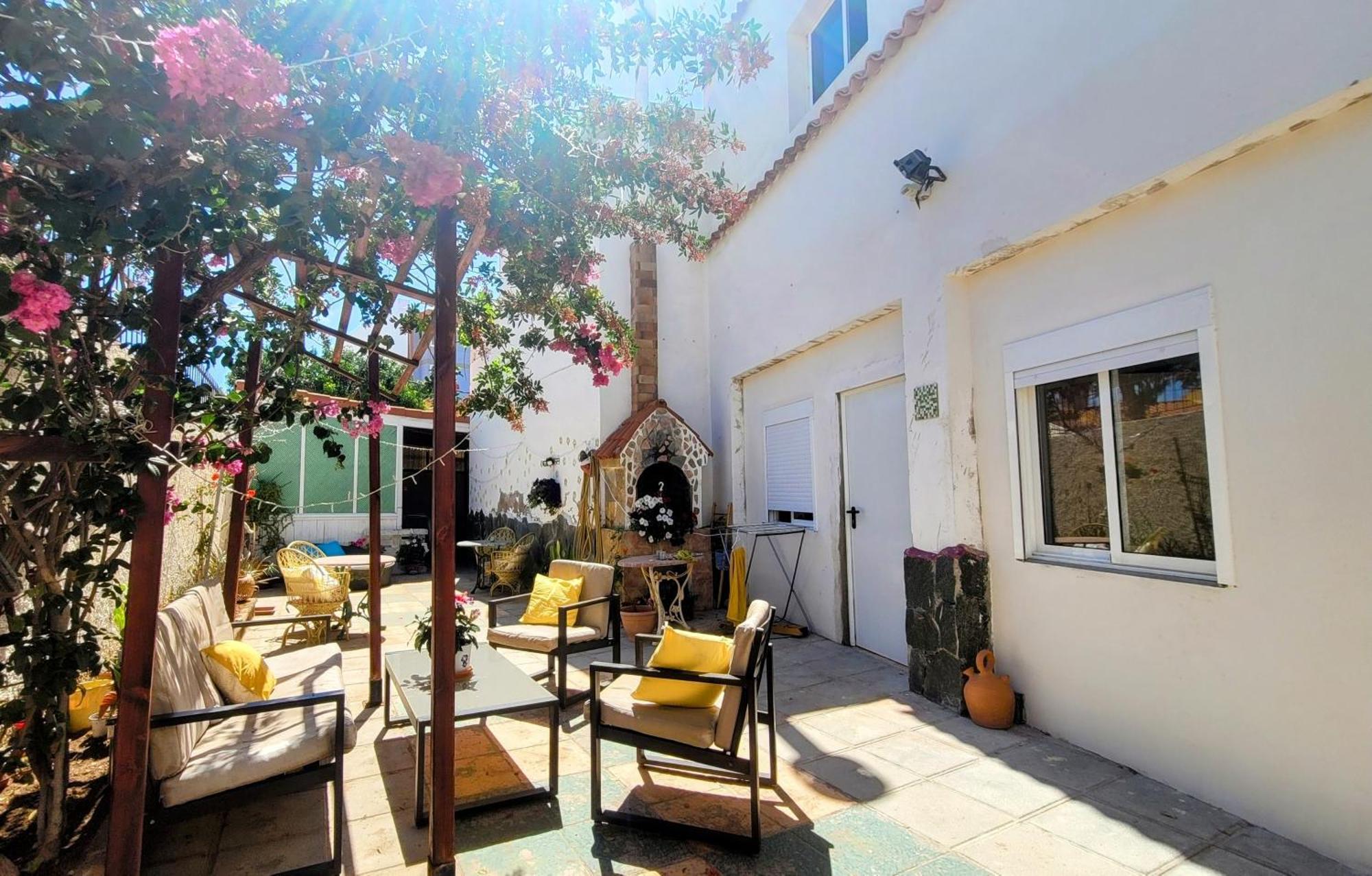 Eden Guesthouse Sardina Exteriér fotografie
