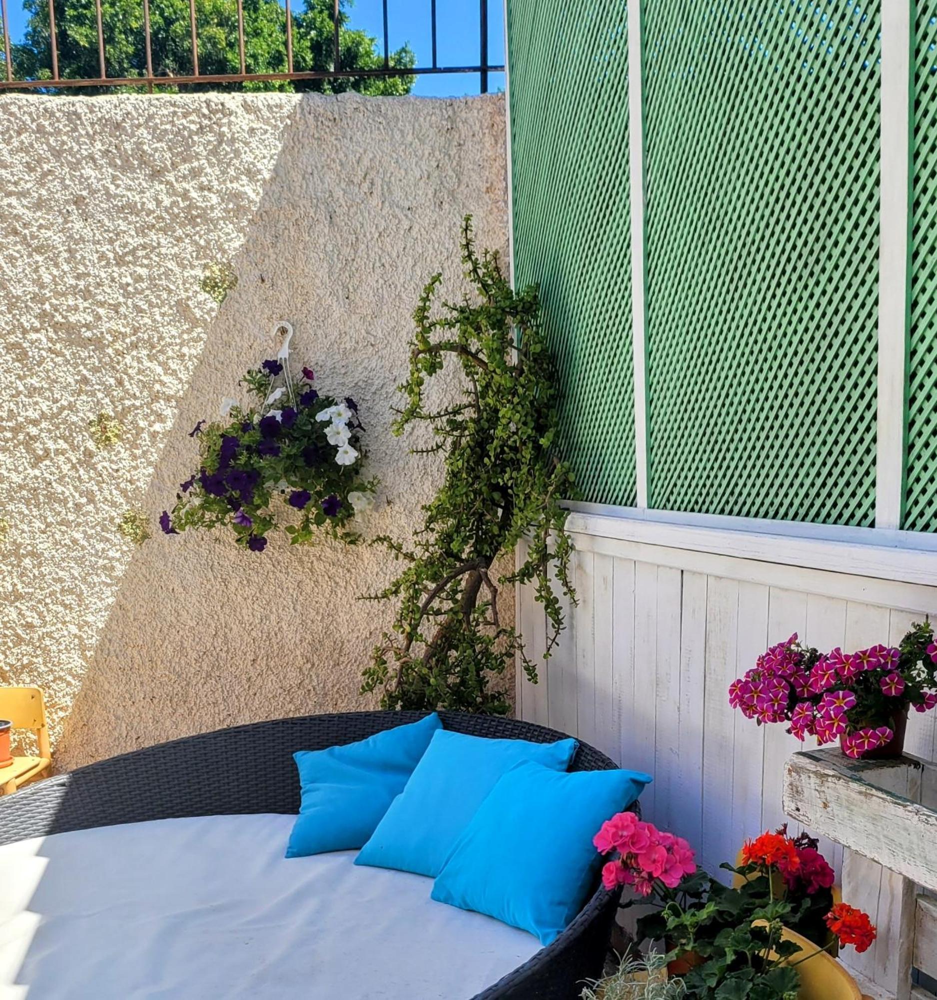 Eden Guesthouse Sardina Exteriér fotografie